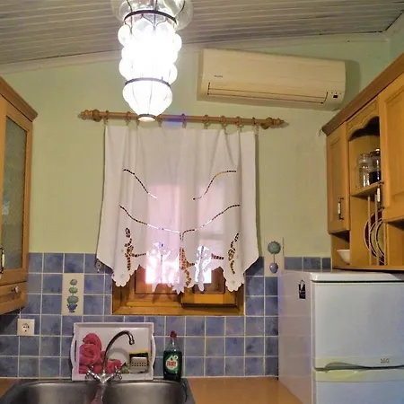 Windows Open, A Star Hanging Over Its Roof. Holiday home Ormos (Thessaloniki)